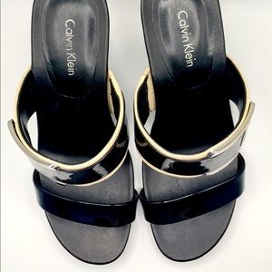 Calvin Kevin Black Wedges with Creme Trim